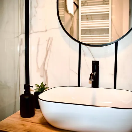 No1 Z Bezplatnym Parkingiem Podziemnym-faktura, Netflix Apartamento *