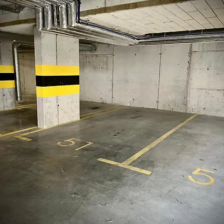 No1 Z Bezplatnym Parkingiem Podziemnym-faktura, Netflix *