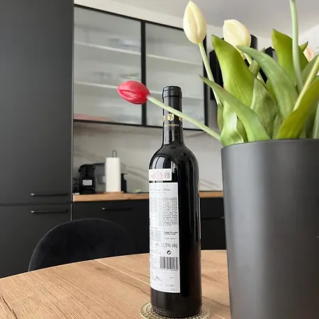 Apartment No1 Z Bezplatnym Parkingiem Podziemnym-faktura, Netflix Koszalin