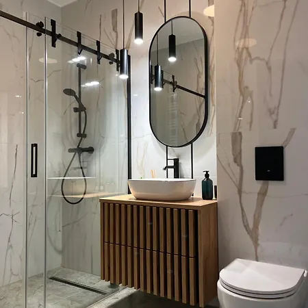 No1 Z Bezplatnym Parkingiem Podziemnym-faktura, Netflix Apartamento *