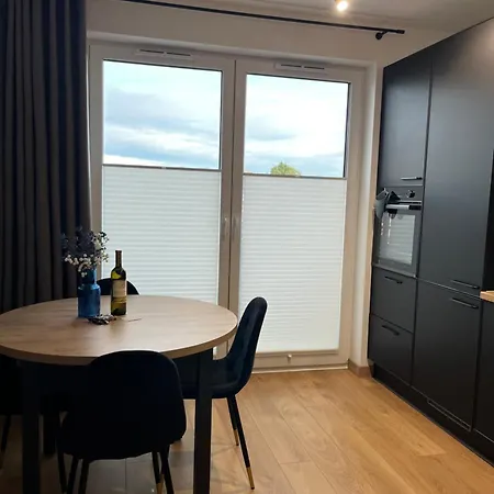 No1 Z Bezplatnym Parkingiem Podziemnym-faktura, Netflix