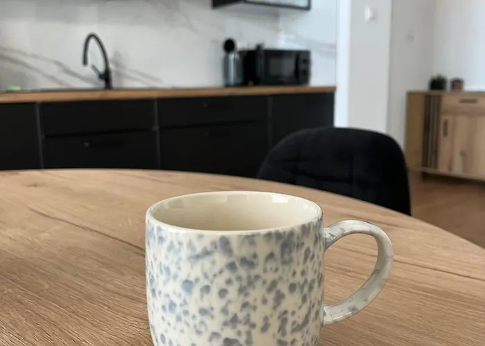 No1 Z Bezplatnym Parkingiem Podziemnym-faktura, Netflix Lägenhet *