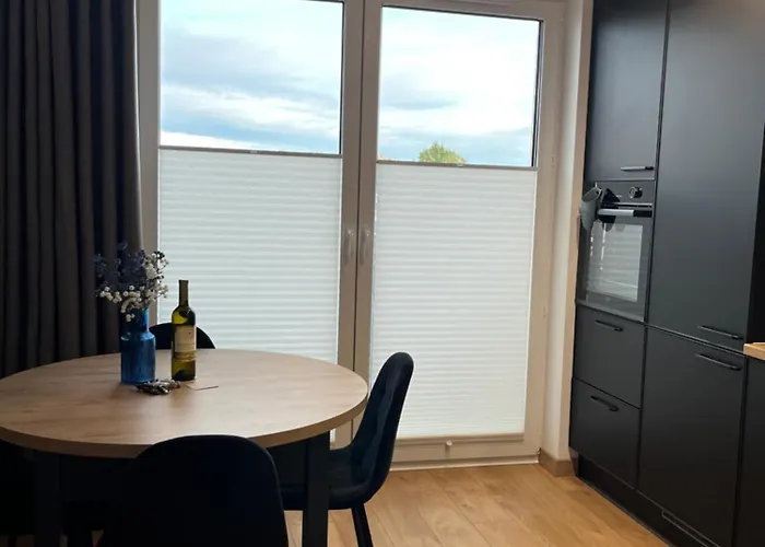 No1 Z Bezplatnym Parkingiem Podziemnym-faktura, Netflix